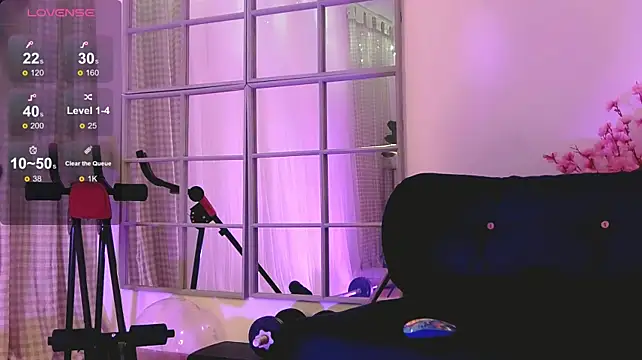 SarahRaynex - Strip on high heels +oil-Musle flex 💕