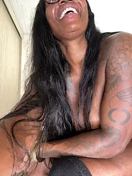 Bustykeyla - vibe me make me squirt on ur dick