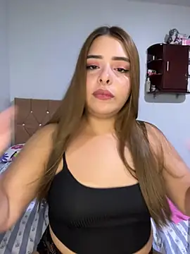 Nahomy_cm - fingers in my pussy
