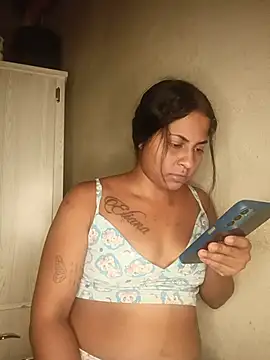 Giselabrunette25 - Hot bitch 🥰🥵😈