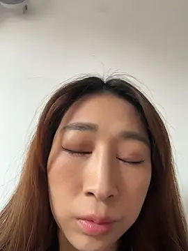 Mmajb - 脱掉上衣