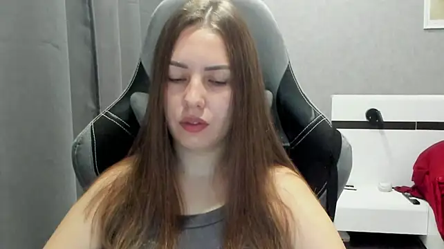 Mia_shy1 - strip