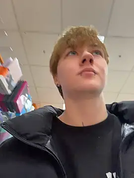 IceMur - I fuck myself with a toy and masturbate