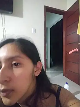 LauraMontaii - masturbacion femenina + juguete