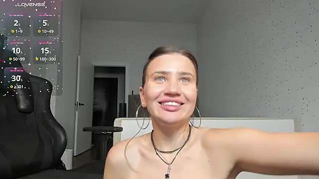 Lina_me1 - take off my top