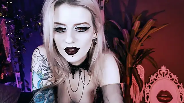 Noah_ElmerX - Help a lady to get on metal concert!<3