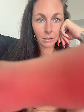 Mel-Mia - Pussy slaps 😮 LT hot Clip