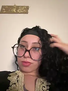 Queenlo_xxx - gagne 2 vidéos très HARD🔥
