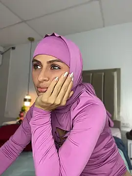 Aisha_k - Naked tease 5 min 👀