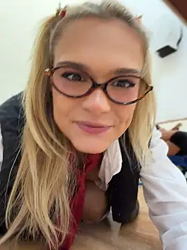 Nicoleevien - GO Out😳rub my pussy lips💦LT=vid🎁
