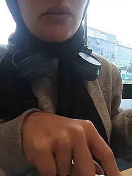 MisyonerNur - Dışarıda göğüslerini aç 😅