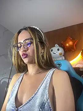 Bella_vibess_s - KISS MY TITS