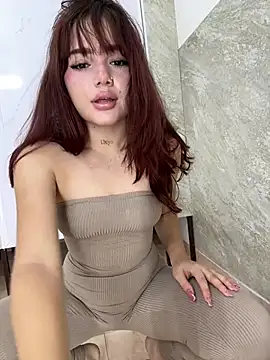 Amelia_rousse26 - squat with the dildo