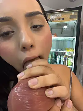 Sara-cherry - ✨TOTALLY NAKED + RUB ASSHOLE✨