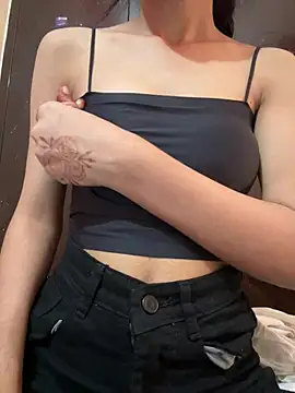 LuxeAura - full nude and pussy show