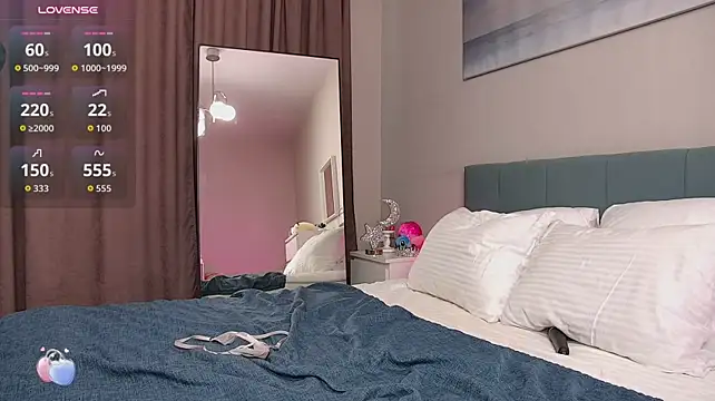 Maria_Stellarr - Lube asshole and play with buttplug