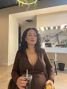 BeckyShineX - Boobs tease 🔥