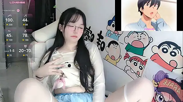 Angela-AMY - 你猜我爱抽烟还是爱喝酒？？？ 乳夹夹粉色大乳头