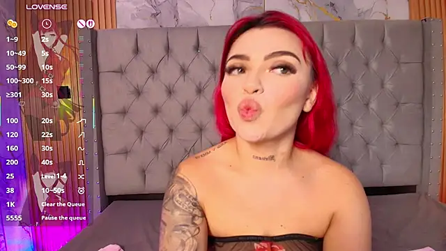 Nicole_Rouss_ - Full naked and fingers on pussy