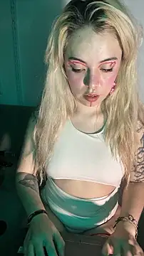 Nathashabennethh - spitting on tits flashh