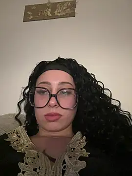 Queenlo_xxx - gagne 2 vidéos très HARD🔥