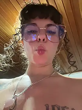 VioletaSubmissive - Fingers in my pussy