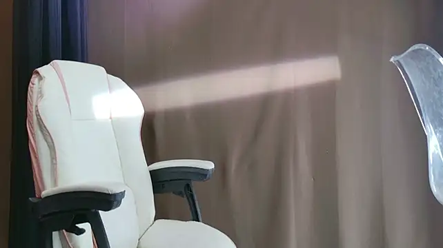 Banana-Milk69's Live XXX Chat