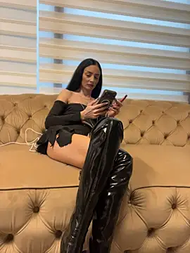 FeetVibe - 💎 Spoil My Soles