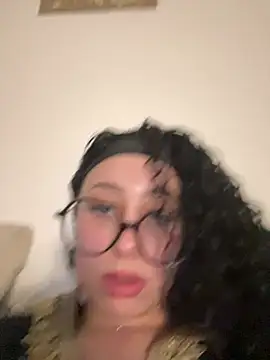 Queenlo_xxx - gagne 2 vidéos très HARD🔥