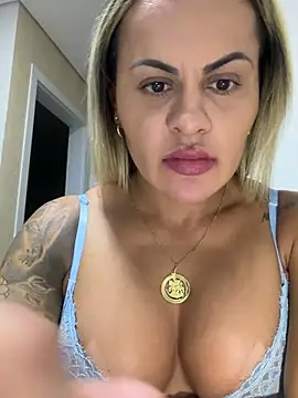 Carolinecbso - Siririca ao vivo 5mins