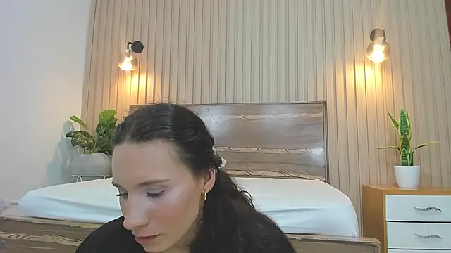 Valeryn__rosse - Wet My Top