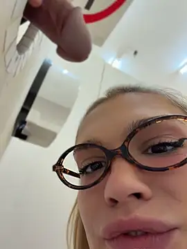 Nicoleevien - Shake my ass 👅slaps😏 LT=Video🎁