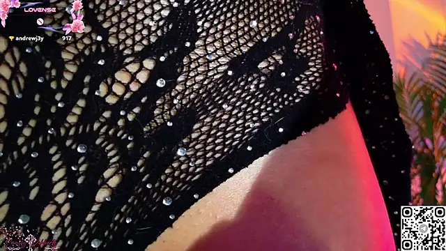 Emmi_Roberts - Finger in my pussy 🔥