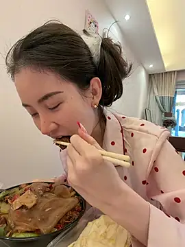 Gigi_UwU_ - 全裸跳舞💃🏻naked dance❤️
