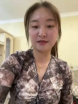 Lianer_520 - 平台首秀，希望哥哥们多多支持莲儿！