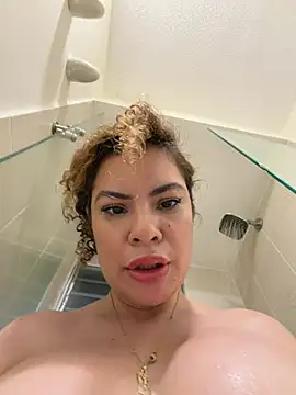 Rachell_More - Fountain squirt