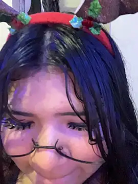 Cannella_0 - Aceite en las tetas y nalgas