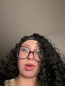 Queenlo_xxx - gagne 2 vidéos très HARD🔥