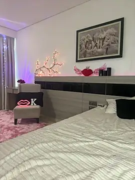Kira_kirkros