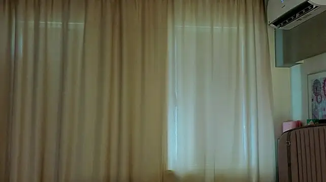 SunnySikarskie - a mouthful of cum + 3 fingers (last?)