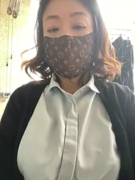 300-AMAM - ❤️少妇户外公园脱内裤喷水