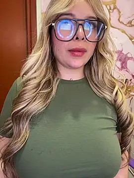 CristalGmez - FUCK MY PUSSY CUM? 😈😈