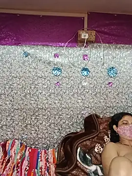 Priyanka_hot88 - Follow in Instagram