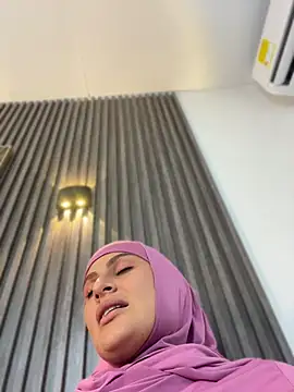 Aisha_k - Naked tease 5 min 👀