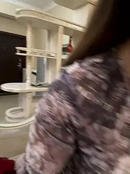Lianer_520 - 平台首秀，希望哥哥们多多支持莲儿！