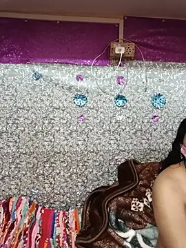 Priyanka_hot88 - Follow in Instagram
