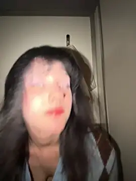 Only_April - PUSSY IS HUNGRY! SHE WANTS TO SQUIRT