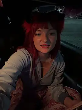 Princessmoon129 - 🤭 SUCK DILDO ON STRANGERS CAR 🤭