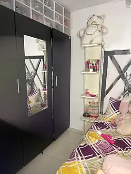 Valentina_fire1 - masturbate my pussy doggy-style