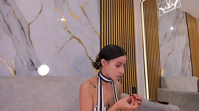 TinaJaneo_01